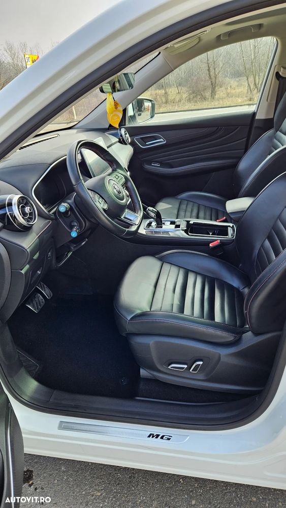 MG EHS Luxury - 4