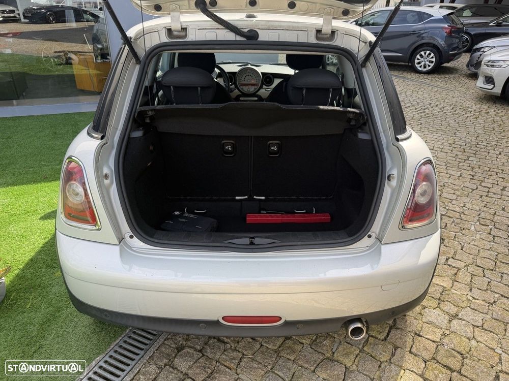 MINI 3 Portas Cooper D 50 Camden - 23