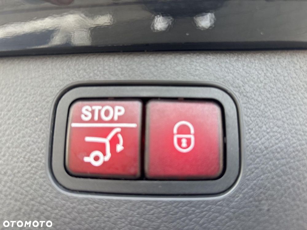 Mercedes-Benz Klasa C - 28