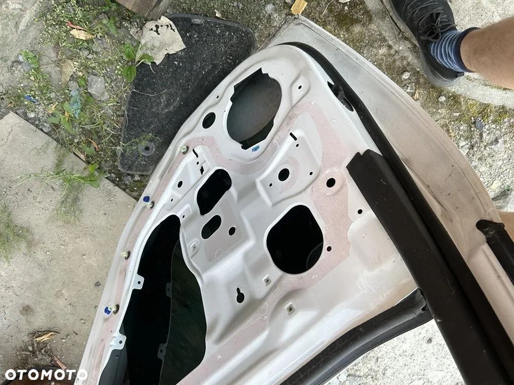 Drzwi prawe tył tylne Opel Insignia A lift Z40R bez malowania - 5