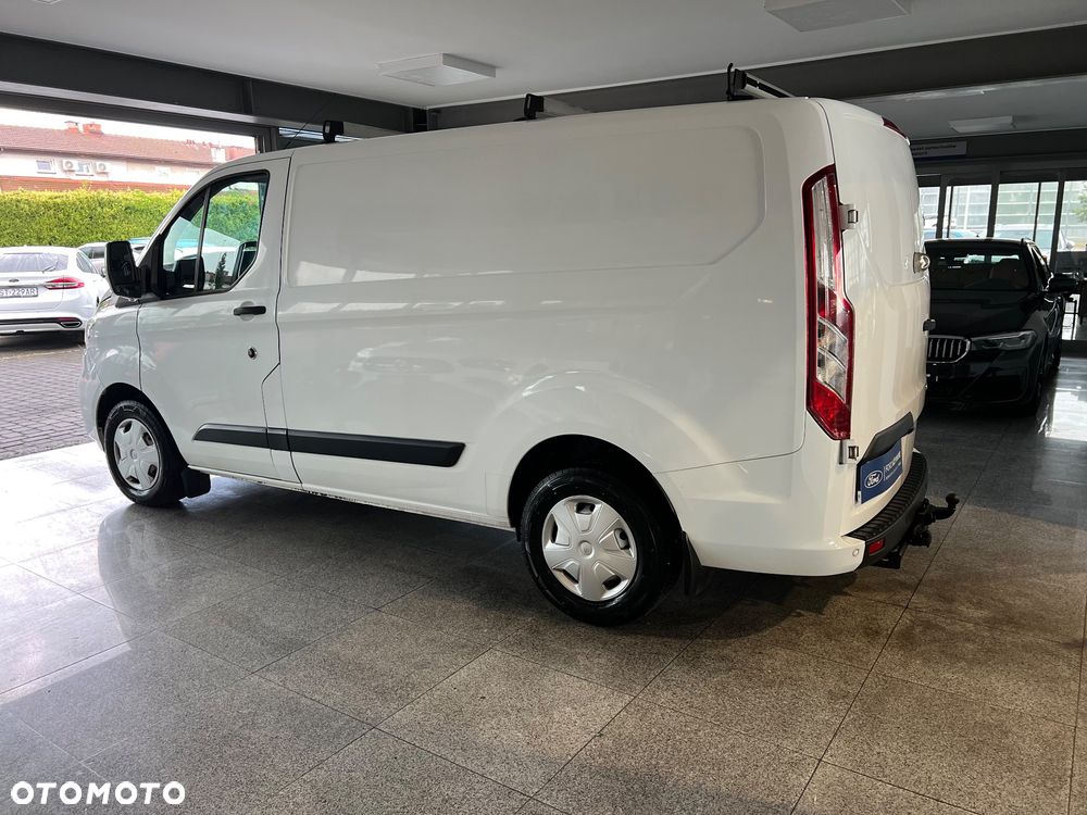 Ford Transit Custom - 11