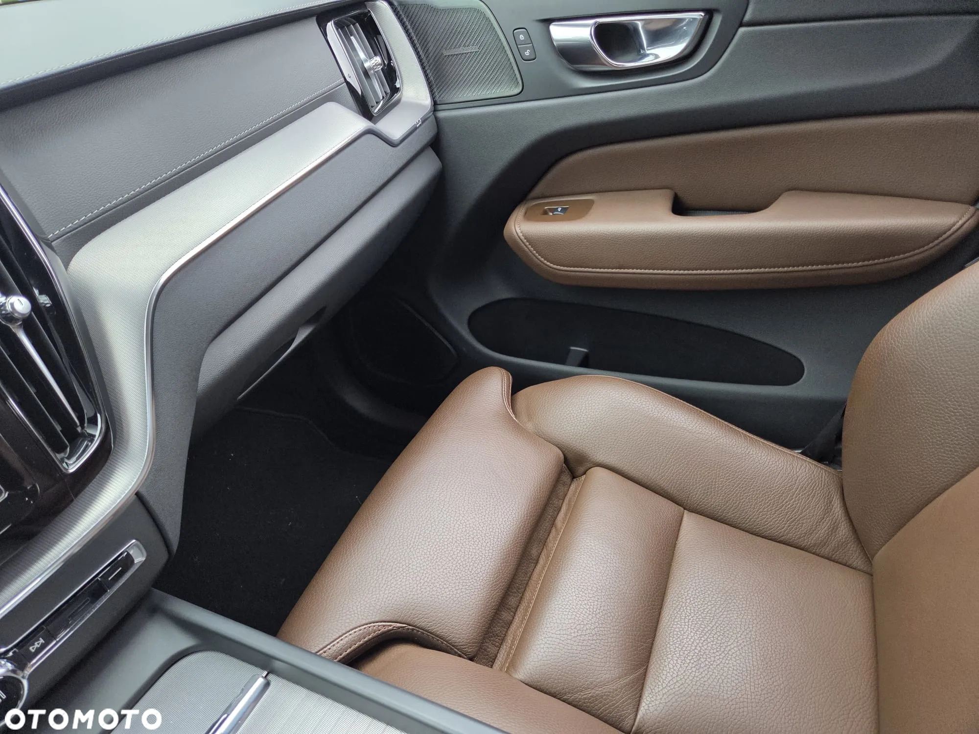Volvo XC 60 B5 D AWD Geartronic Inscription - 3