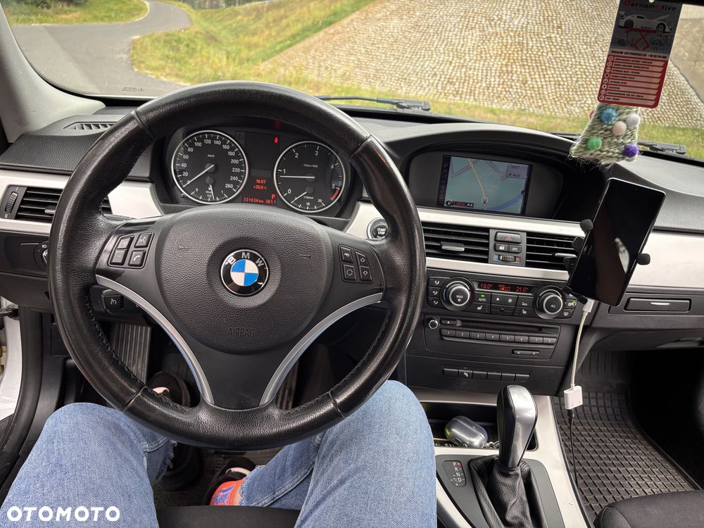 BMW Seria 3 320d DPF - 11