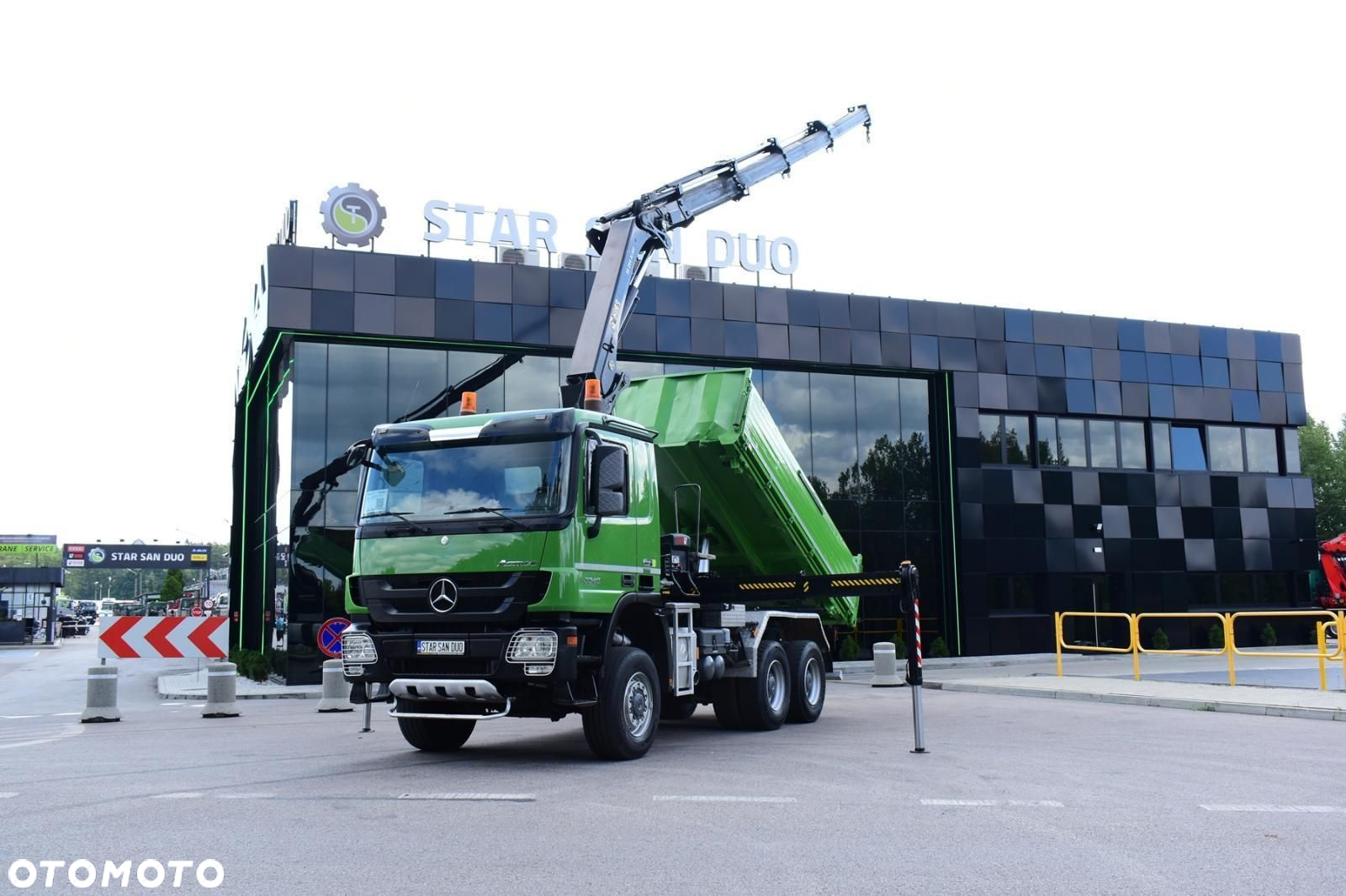 Mercedes-Benz ACTROS 3346 6x6 HIAB 244EP-4 HDS Wywrotka Crane - 13