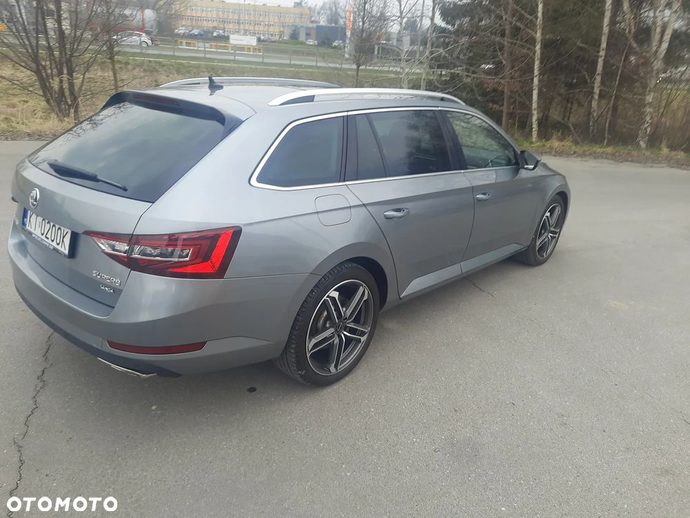 Skoda Superb 2.0 TSI 4x4 Ambition DSG - 33