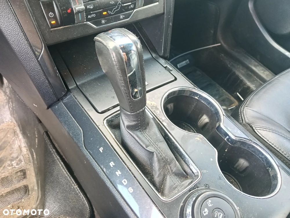 Ford Explorer - 13