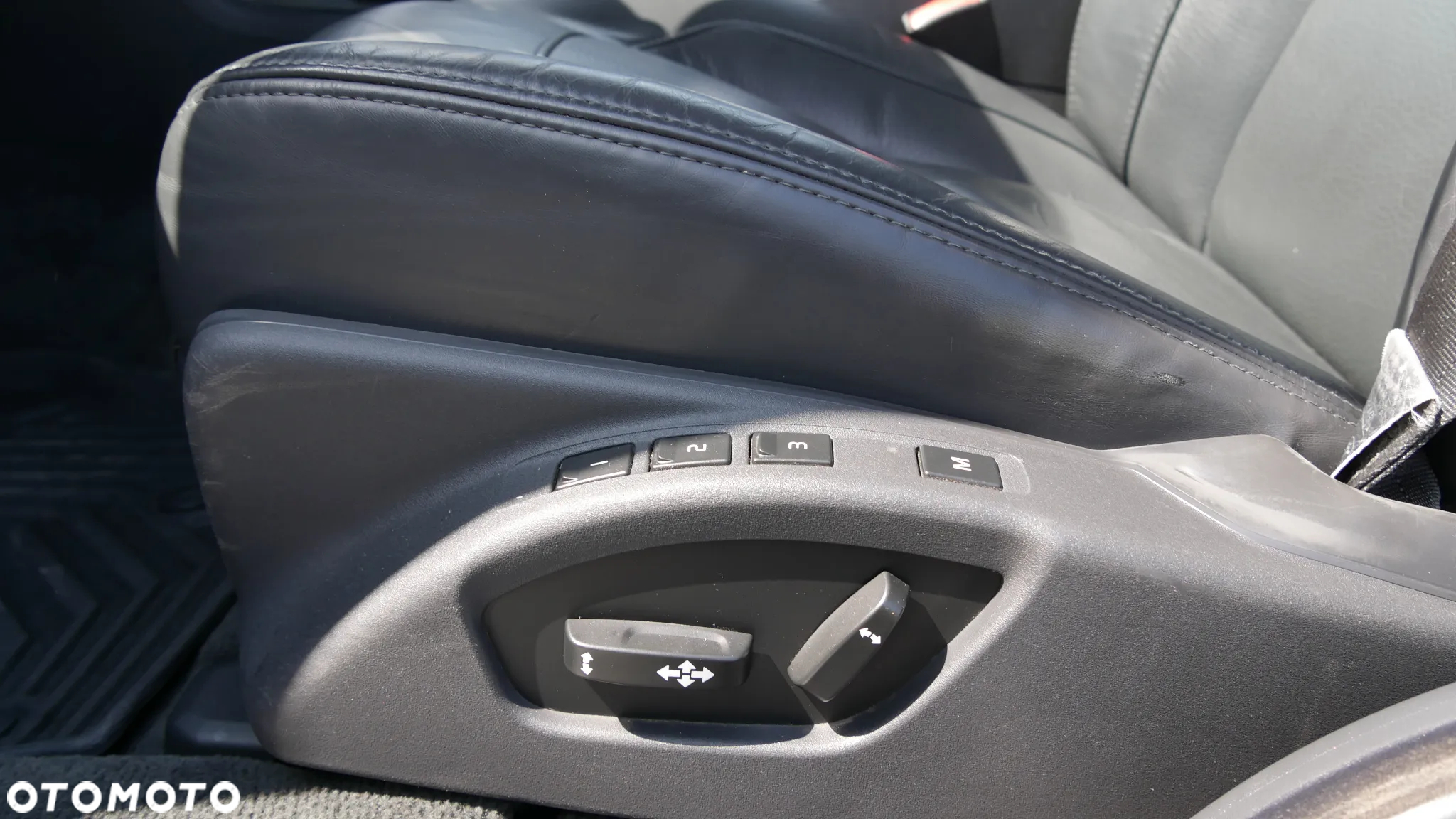 Volvo V70 D4 Drive-E Momentum - 17