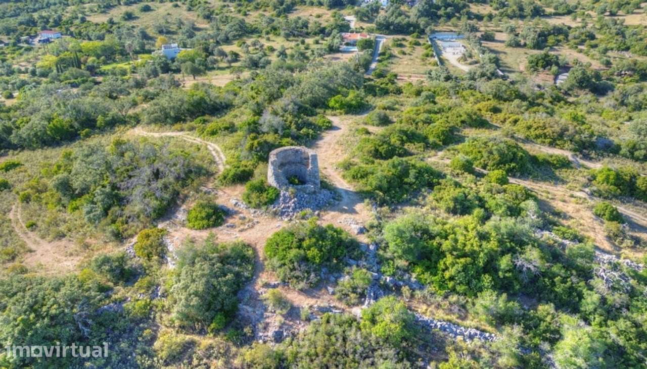 Amplo terreno com vista mar, à venda em Santa Bárbara de Nexe, Algar - Grande imagem: 2/17