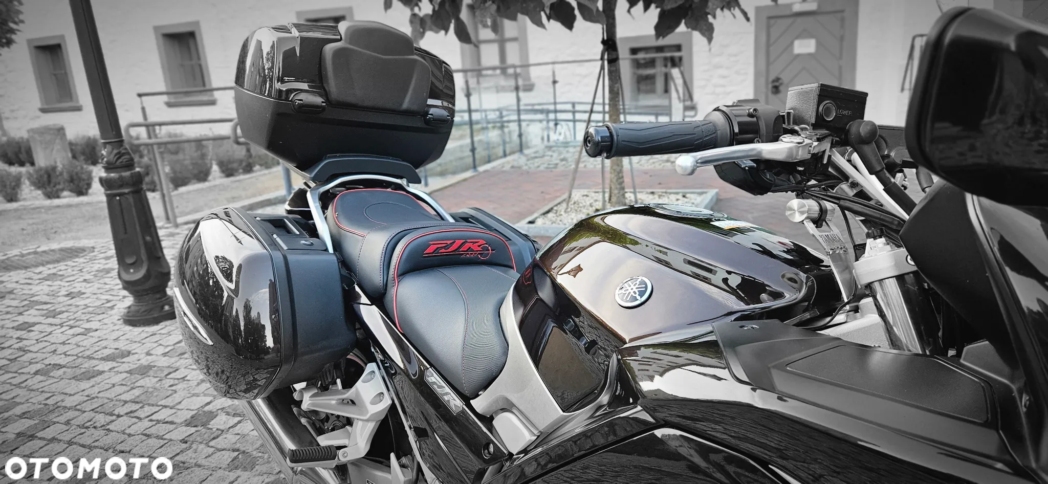 Yamaha FJR - 12