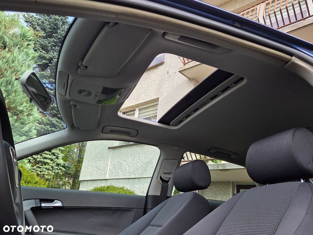 Audi A3 3-drzwiowe 1.6 Attraction - 38