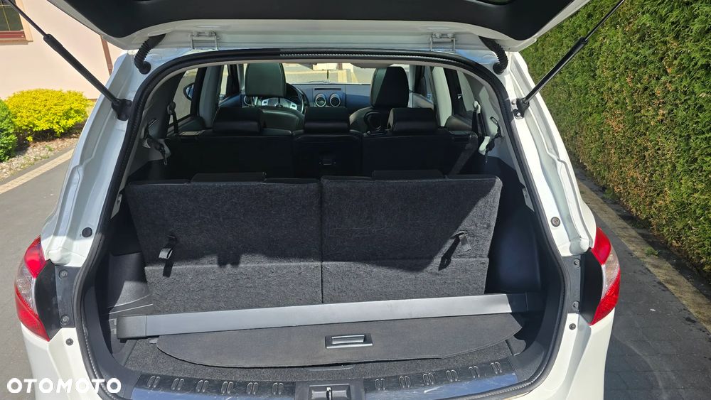 Nissan Qashqai 1.6 dCi 4x4 360 S&S - 12
