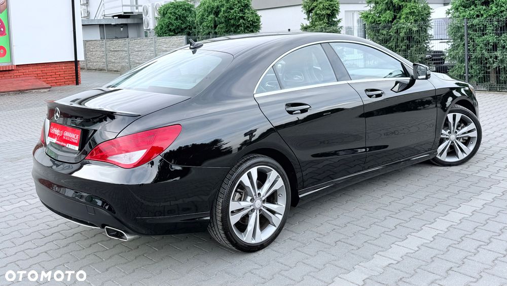 Mercedes-Benz CLA - 12