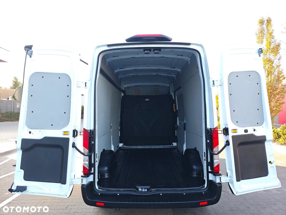 Ford Transit - 31