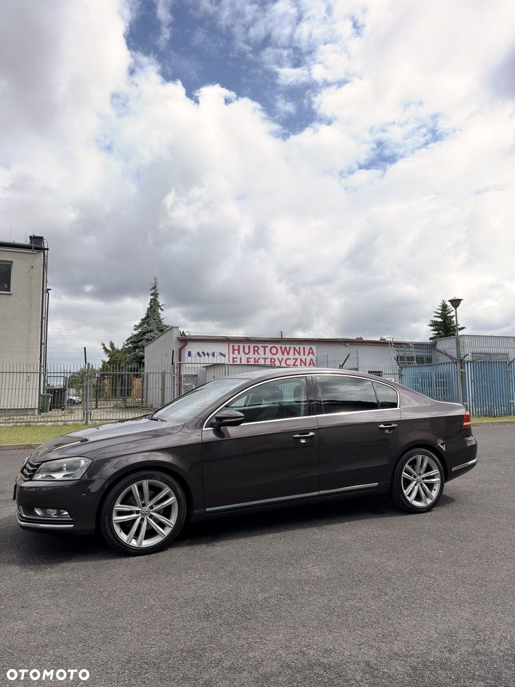 Volkswagen Passat 2.0 TDI DPF Highline DSG - 13