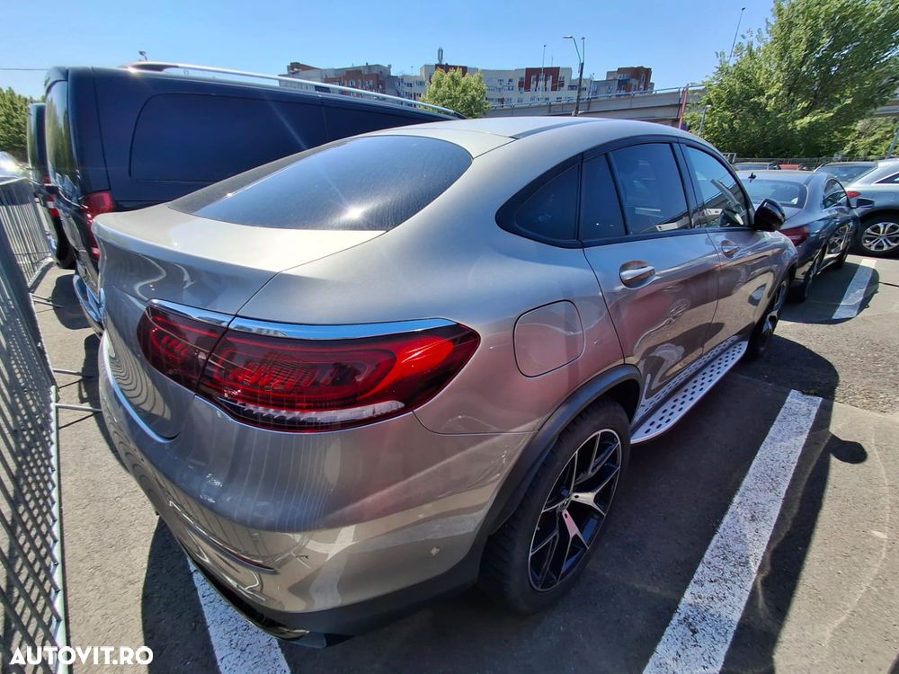 Mercedes-Benz GLC Coupe 300 4MATIC MHEV - 3