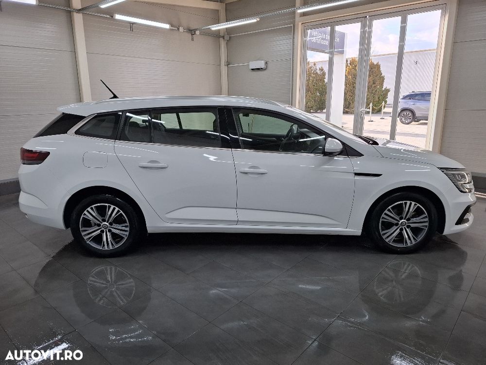 Renault Megane TCE 140 Equilibre - 9