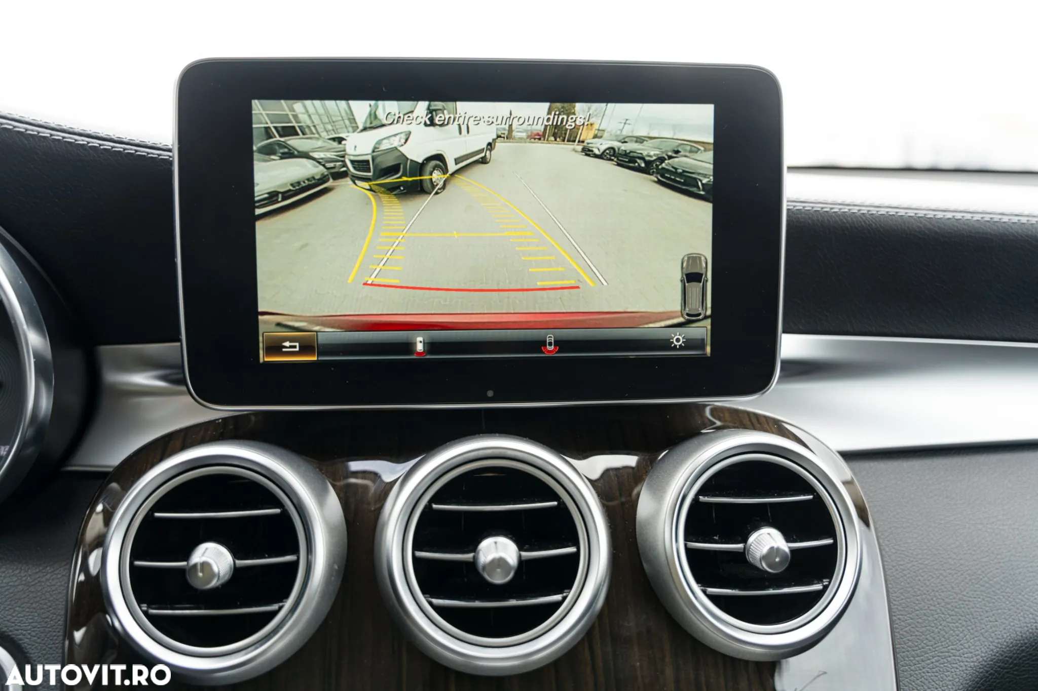 Mercedes-Benz GLC 250 d 4Matic 9G-TRONIC - 25