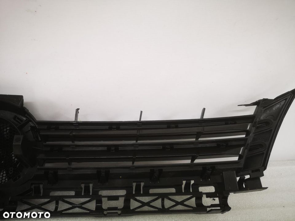 VW CADDY / TOURAN 10-14 ATRAPA PRZÓD / GRILL NR 2K5853651 1T0853651BQ 1T0853653L NR AUKCJI NG434 - 11