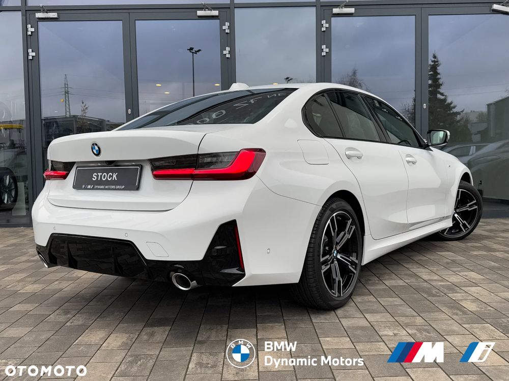 BMW Seria 3 320d M Sport - 6