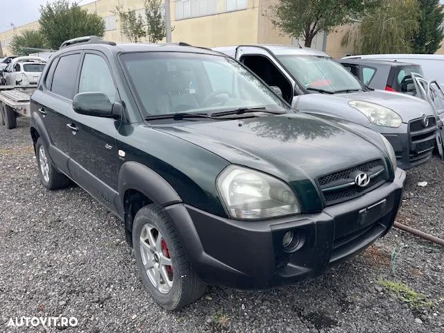 Dezmembrez Hyundai Tucson 2004 Motor 2.0 CRDI