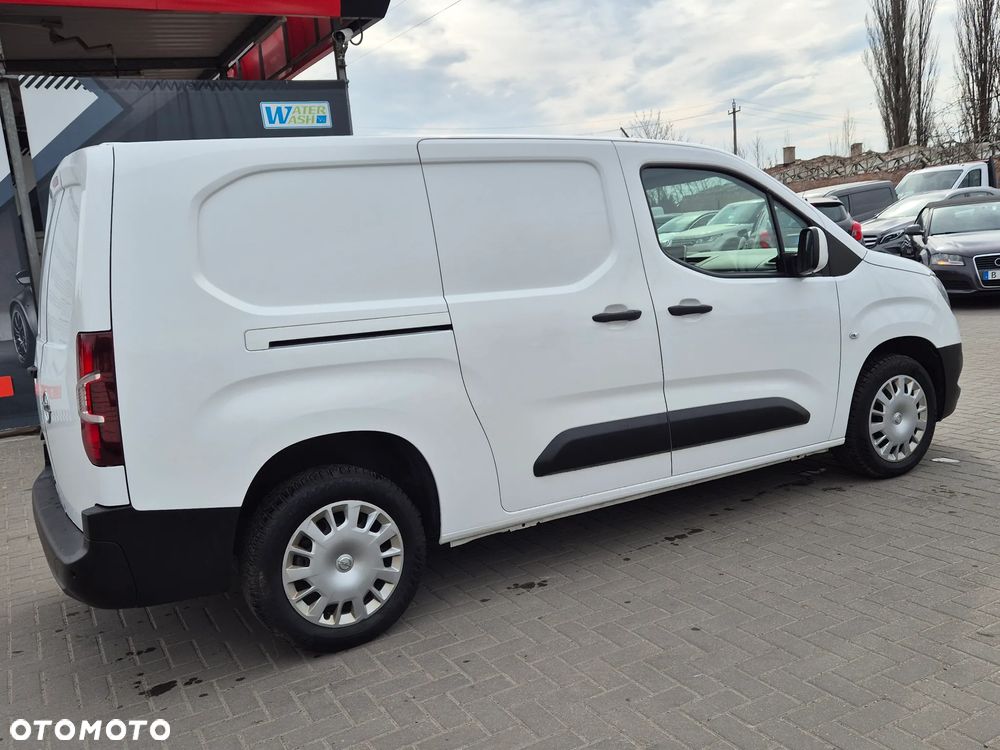 Opel COMBO - 10