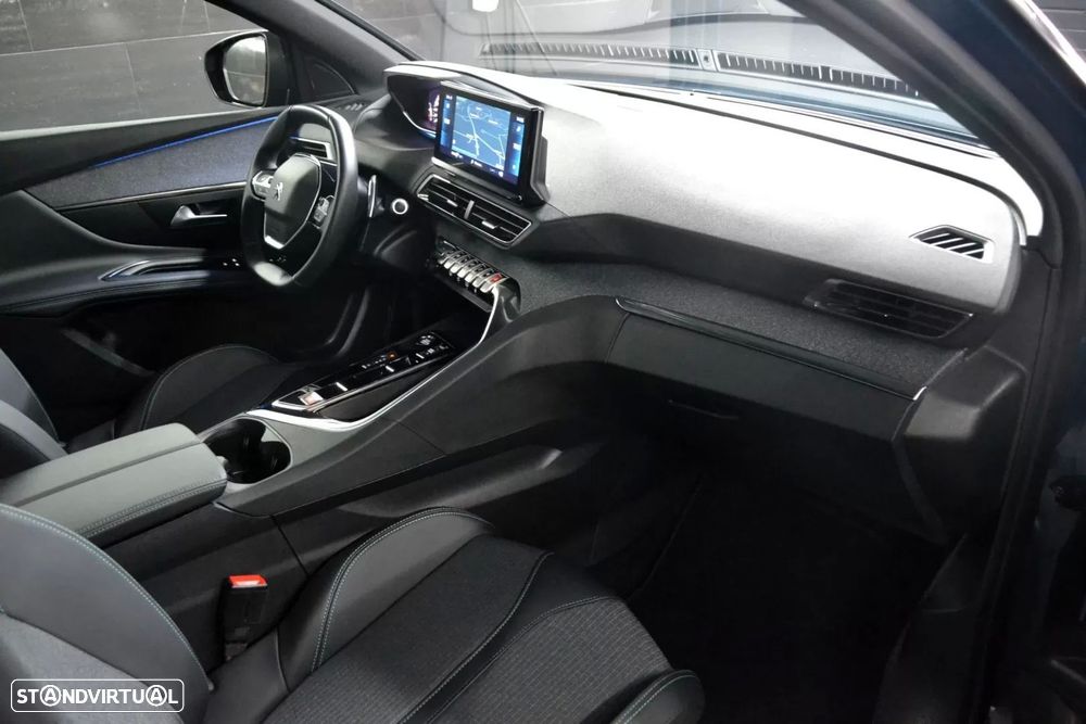 Peugeot 3008 1.5 BlueHDi Allure Pack EAT8 - 23