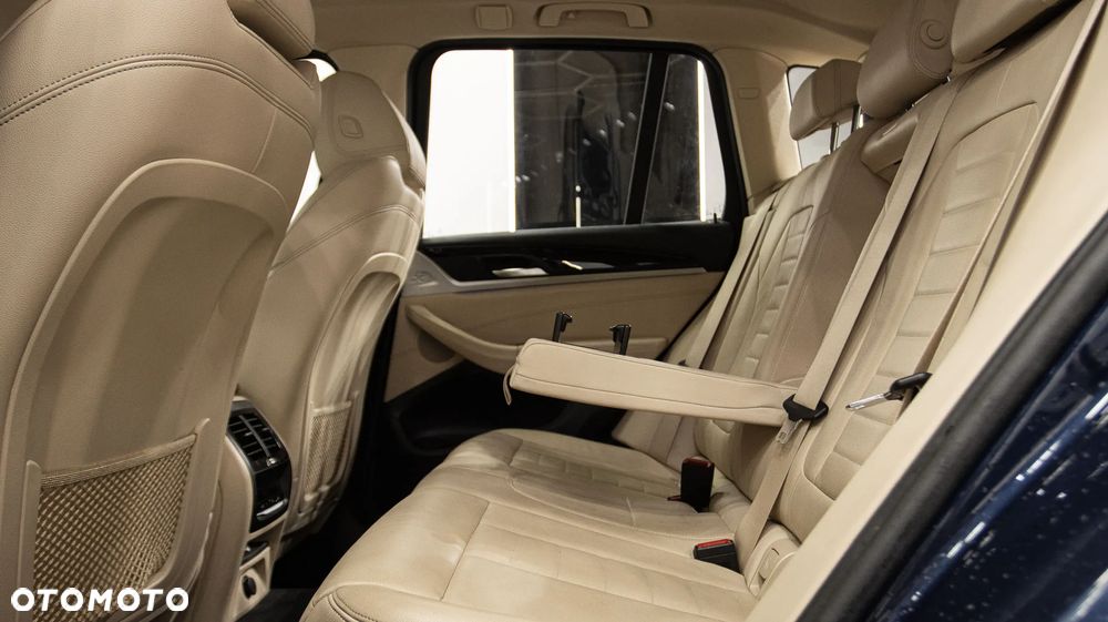 BMW X3 xDrive20d xLine - 19