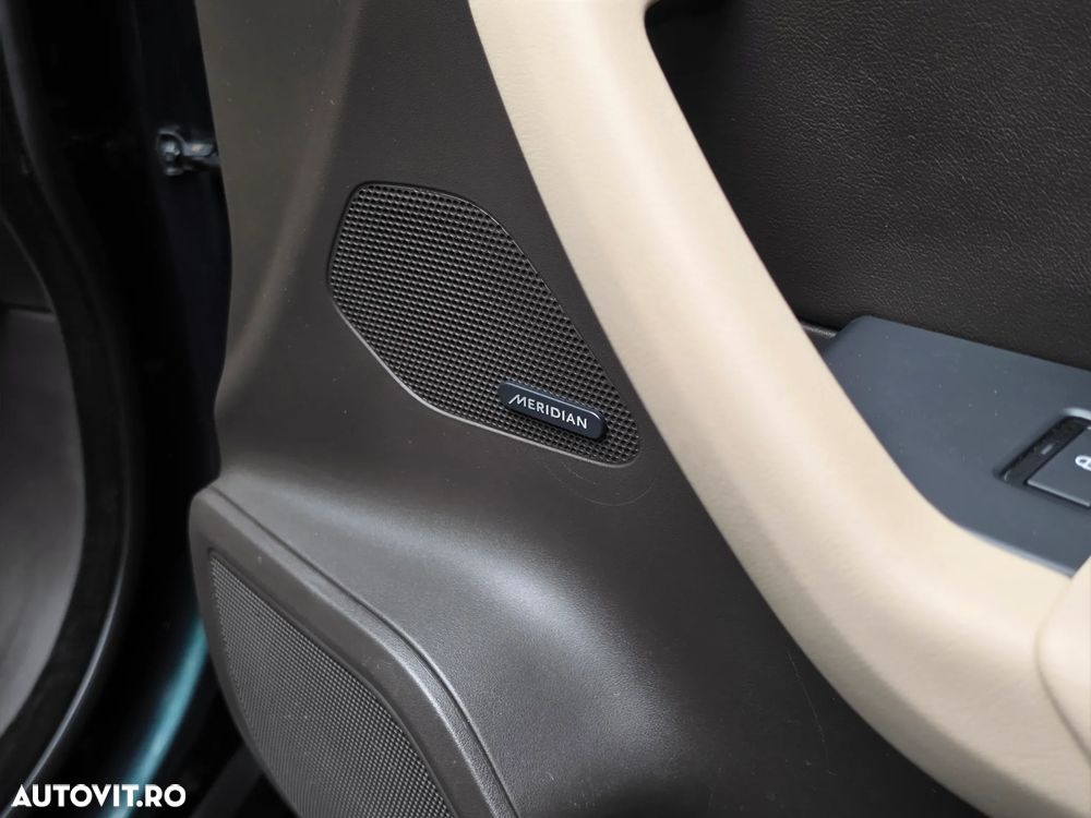 Jaguar F-Pace 20d AWD Portfolio - 19