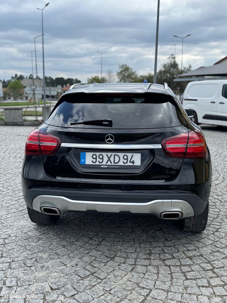 Mercedes-Benz GLA 180 (CDI) d Urban - 4