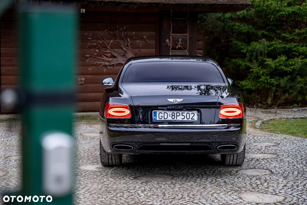 Bentley Flying Spur Mulliner - 19