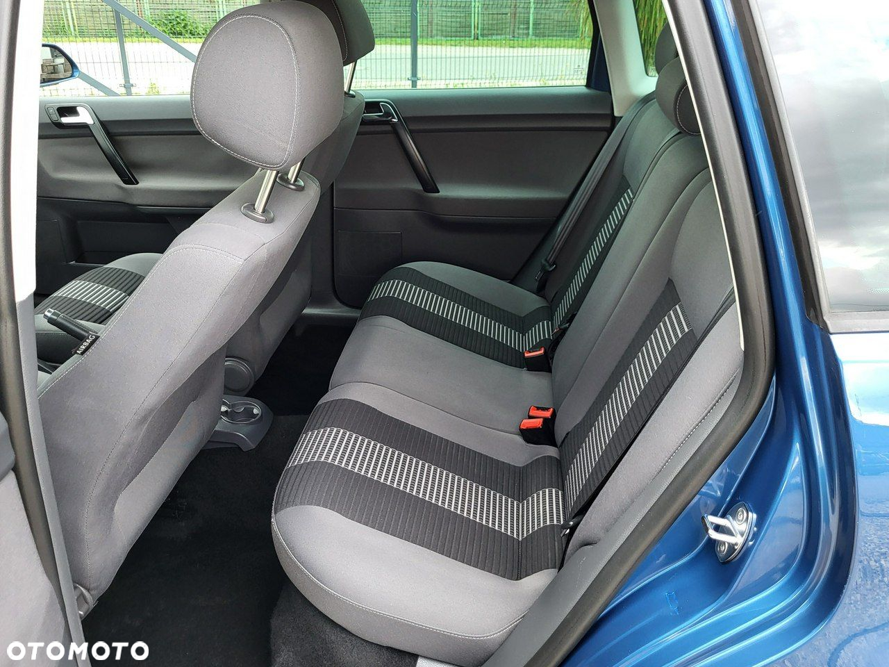 Volkswagen Polo - 7