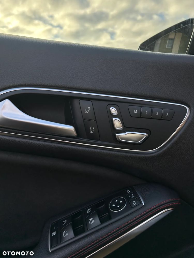Mercedes-Benz CLA 220 (CDI) d 7G-DCT AMG Line - 16