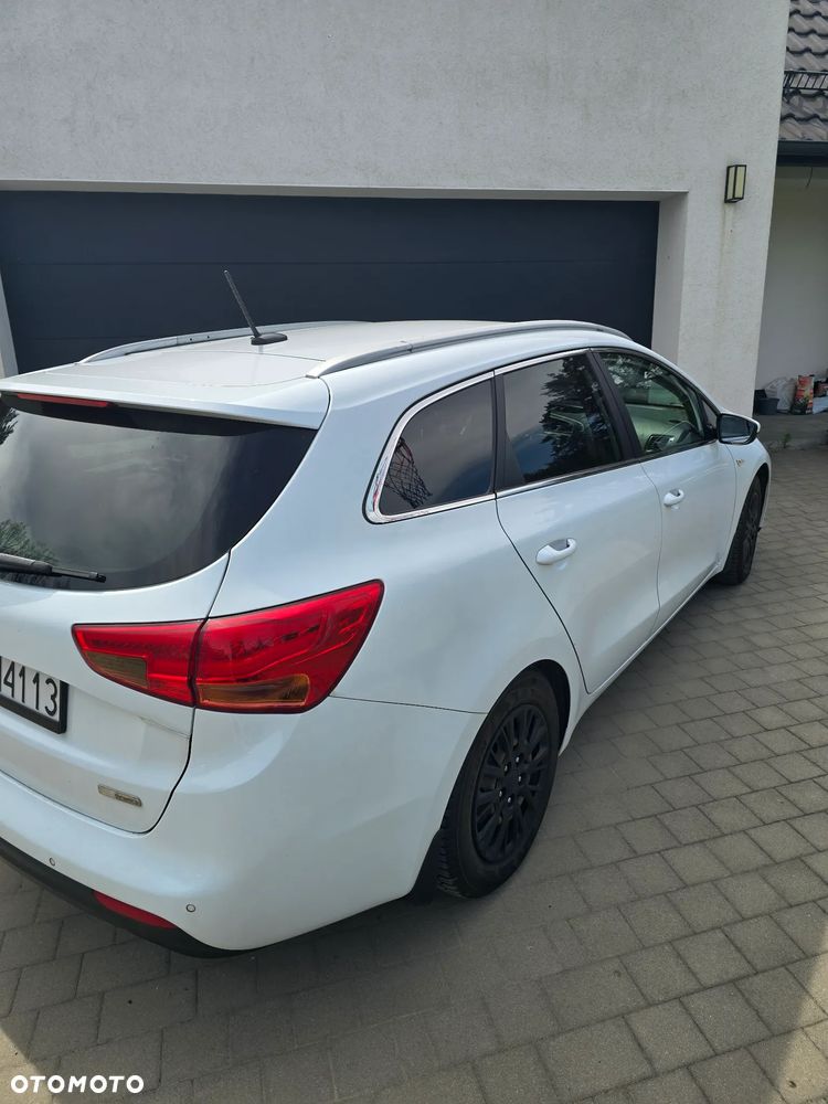 Kia Ceed 1.6 CRDi L - 6