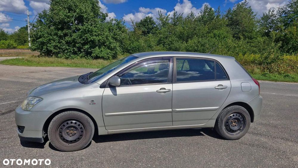 Toyota Corolla - 2