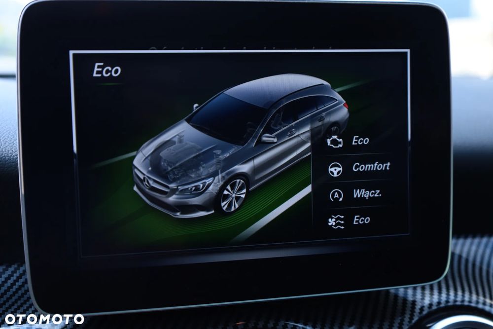 Mercedes-Benz CLA 200 7G-DCT AMG Line - 19