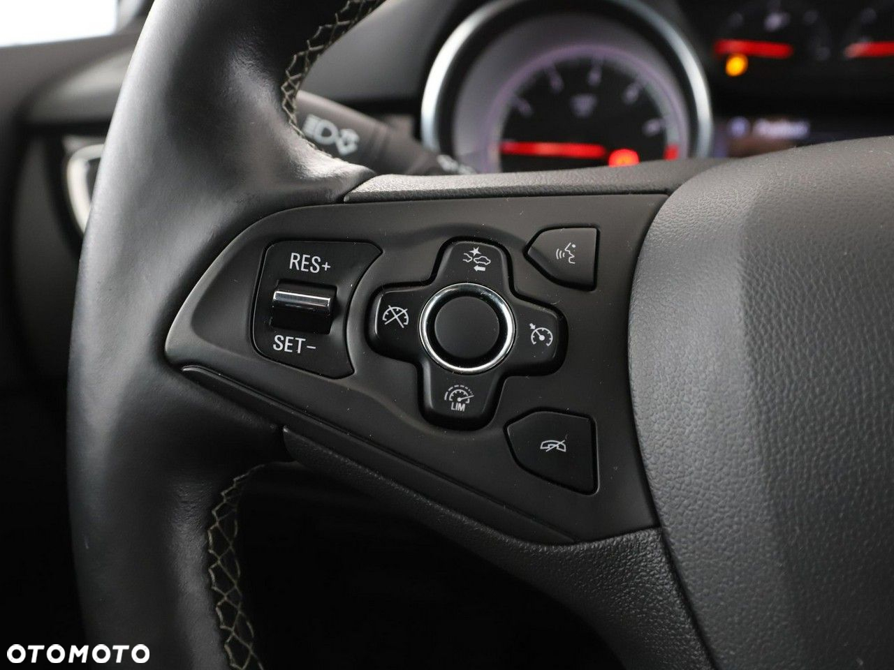 Opel Astra 1.4 Turbo Start/Stop Innovation - 29