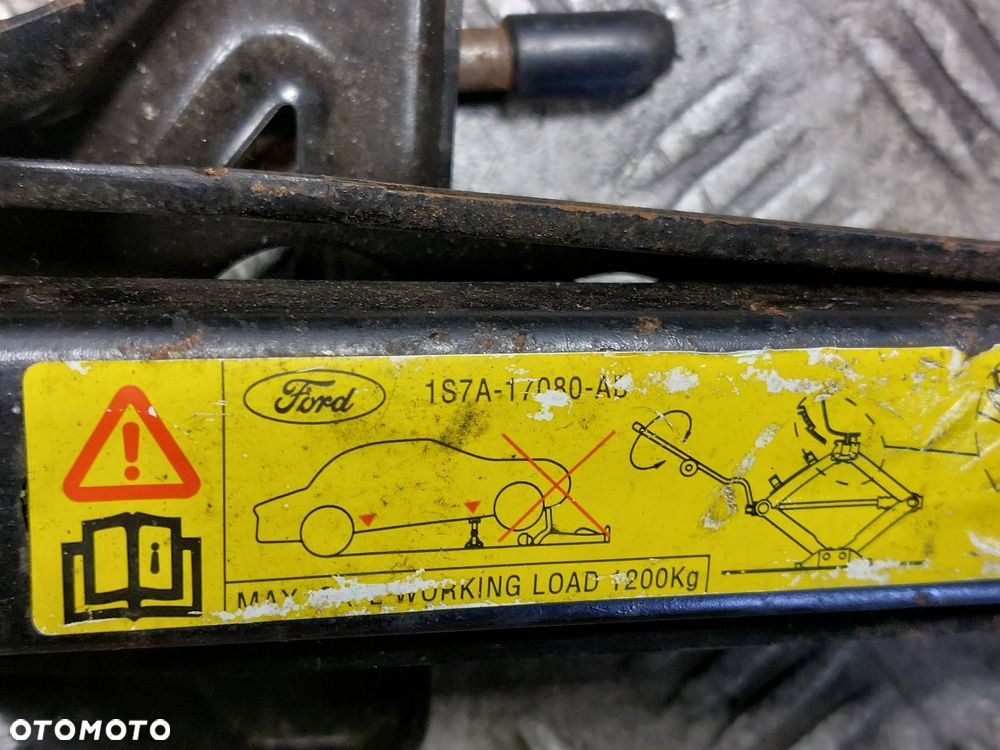 LEWAREK PODNOŚNIK + KOŁO ZAPAS 4x98 5Jx13 155/80R13 FIAT PANDA II - 3