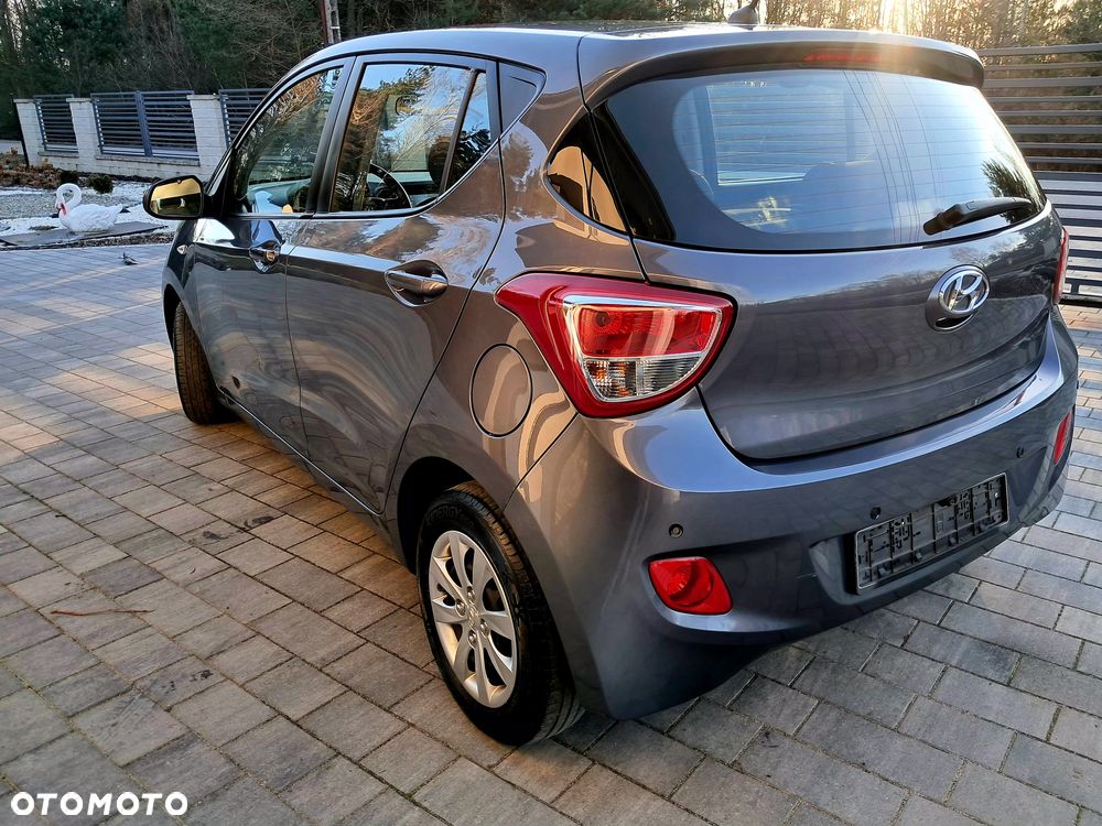Hyundai i10 1.0 BlueDrive Comfort - 12