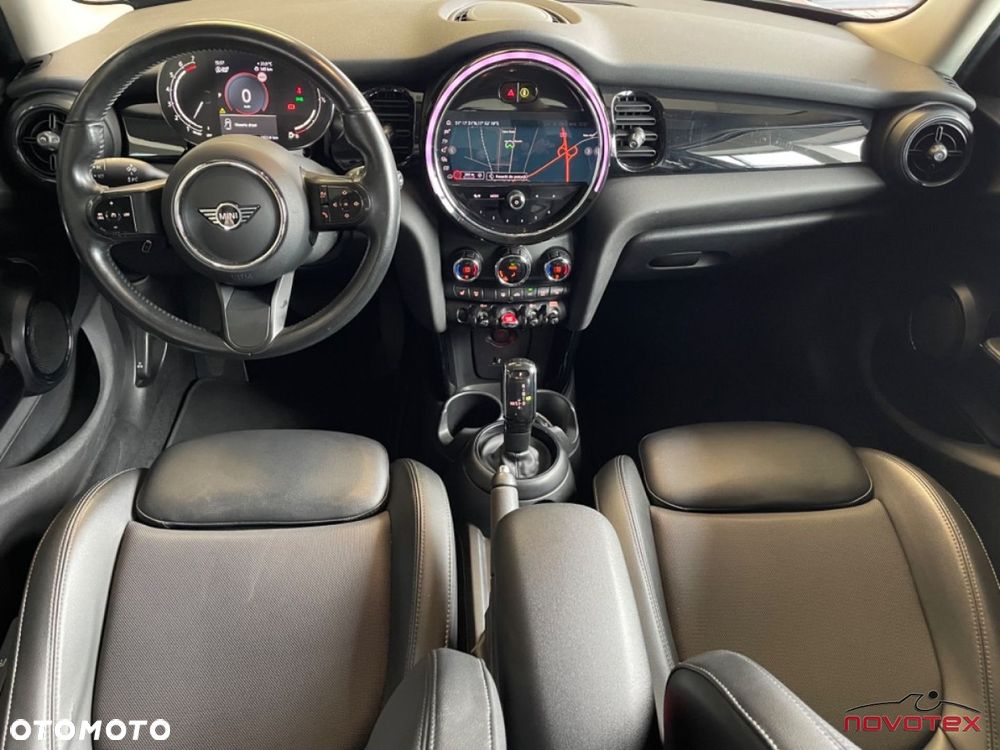 MINI Cooper Essential Trim - 18