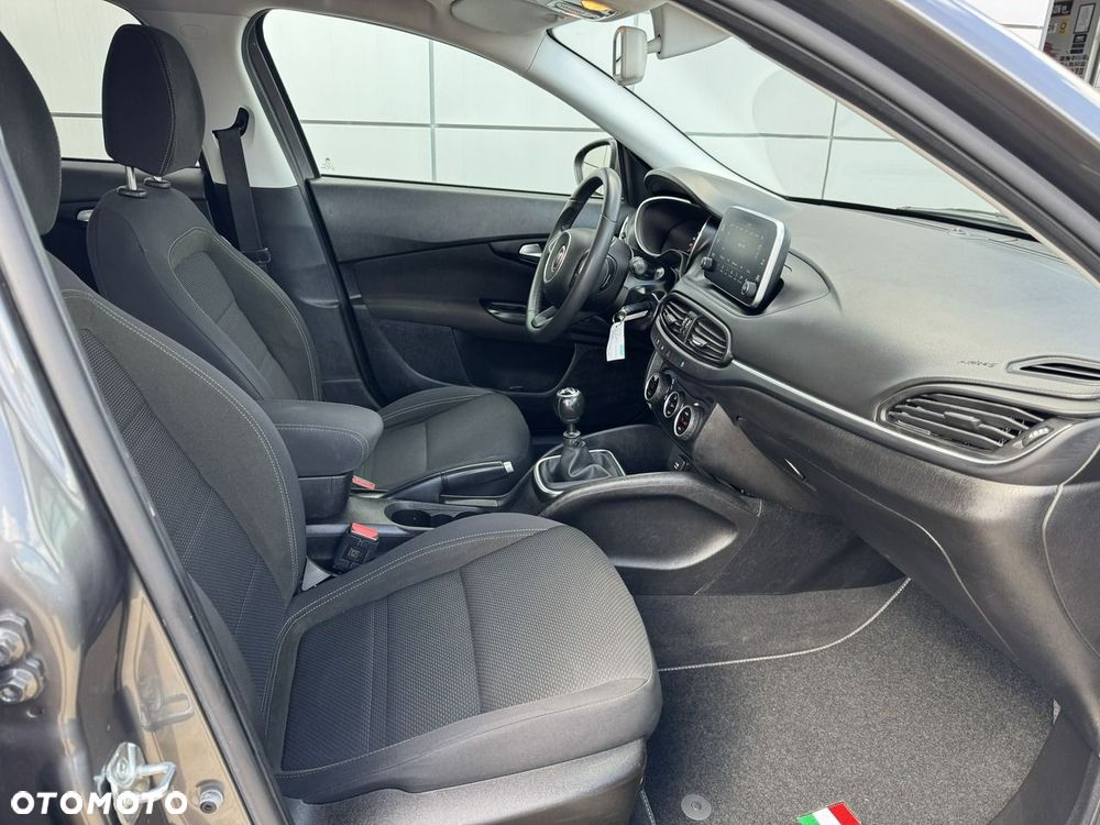Fiat Tipo 1.4 T-Jet 16v Lounge - 22