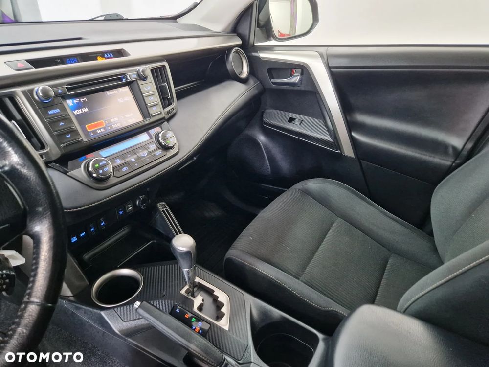 Toyota RAV4 - 26