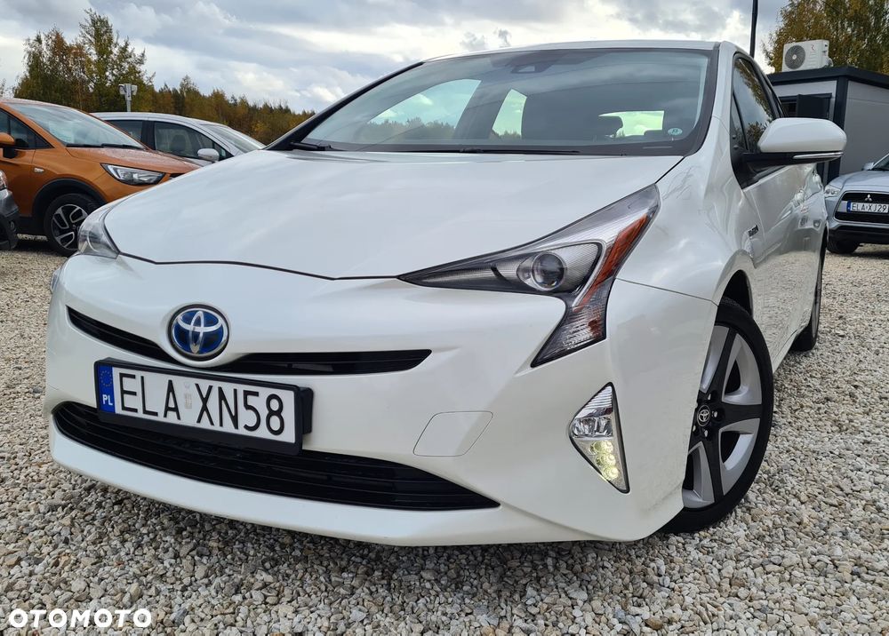 Toyota Prius Hybrid - 28