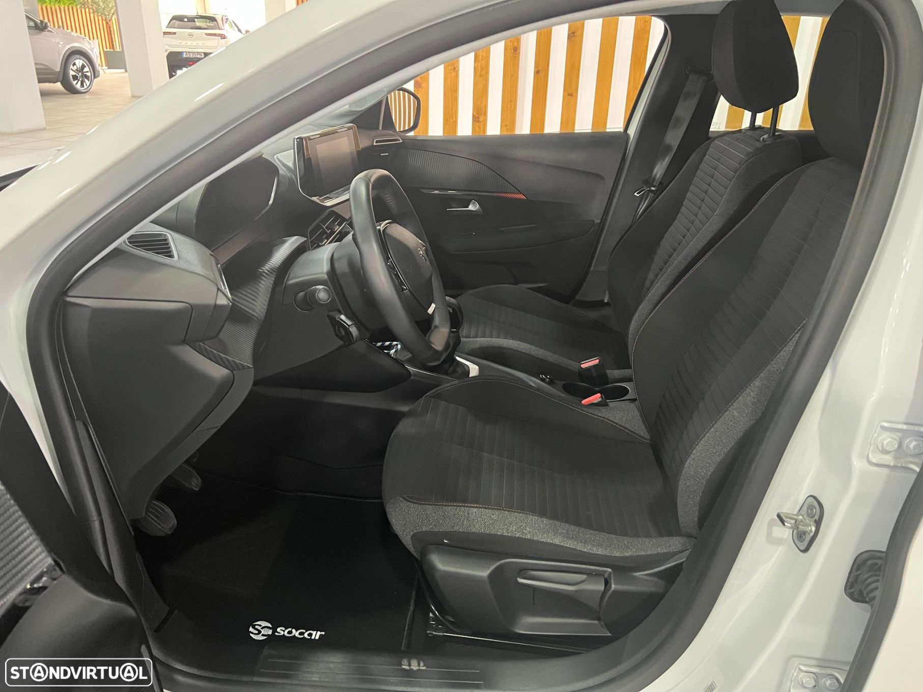Peugeot 208 1.2 PureTech Active Pack - 11
