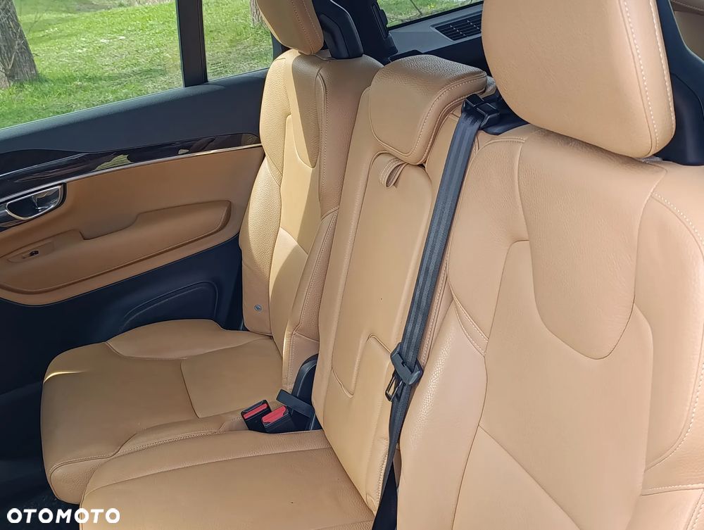 Volvo XC 90 T6 AWD Geartronic Momentum - 24