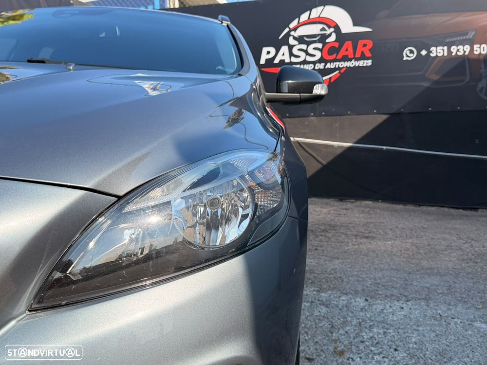 Volvo V40 2.0 D2 Momentum - 10