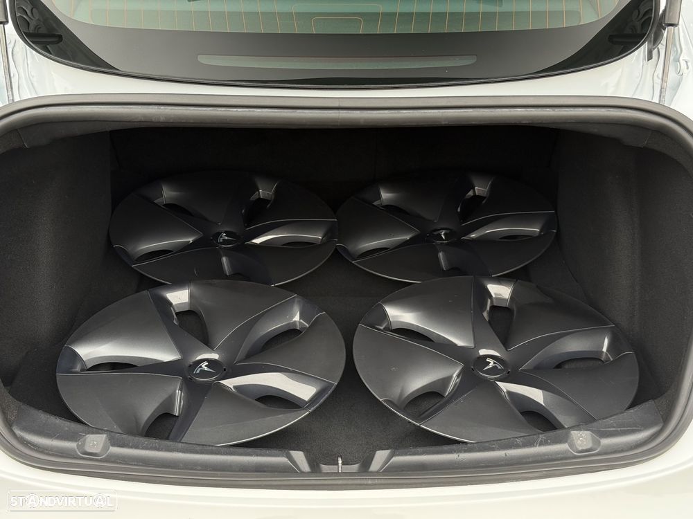 Tesla Model 3 Standard RWD Plus - 24