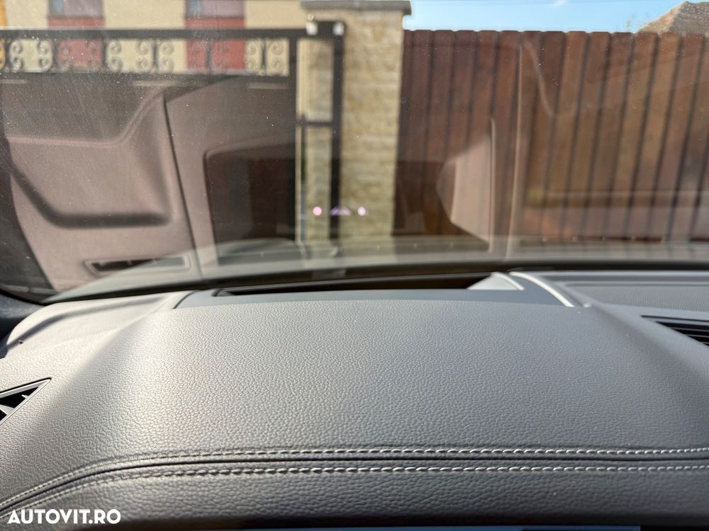 Volkswagen Touareg V6 TDI R-Style - 33