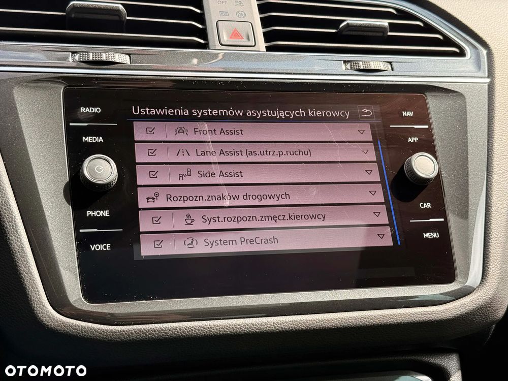 Volkswagen Tiguan 2.0 TDI SCR 4Mot Elegance DSG - 39