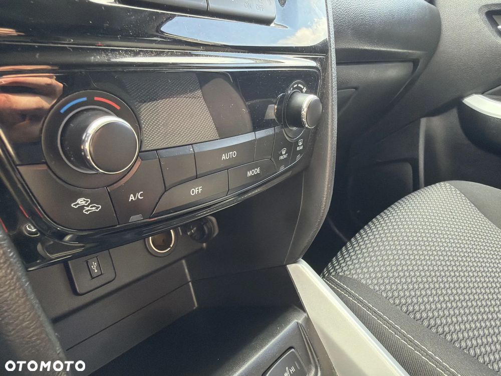 Suzuki Vitara 1.6 Premium 2WD - 26