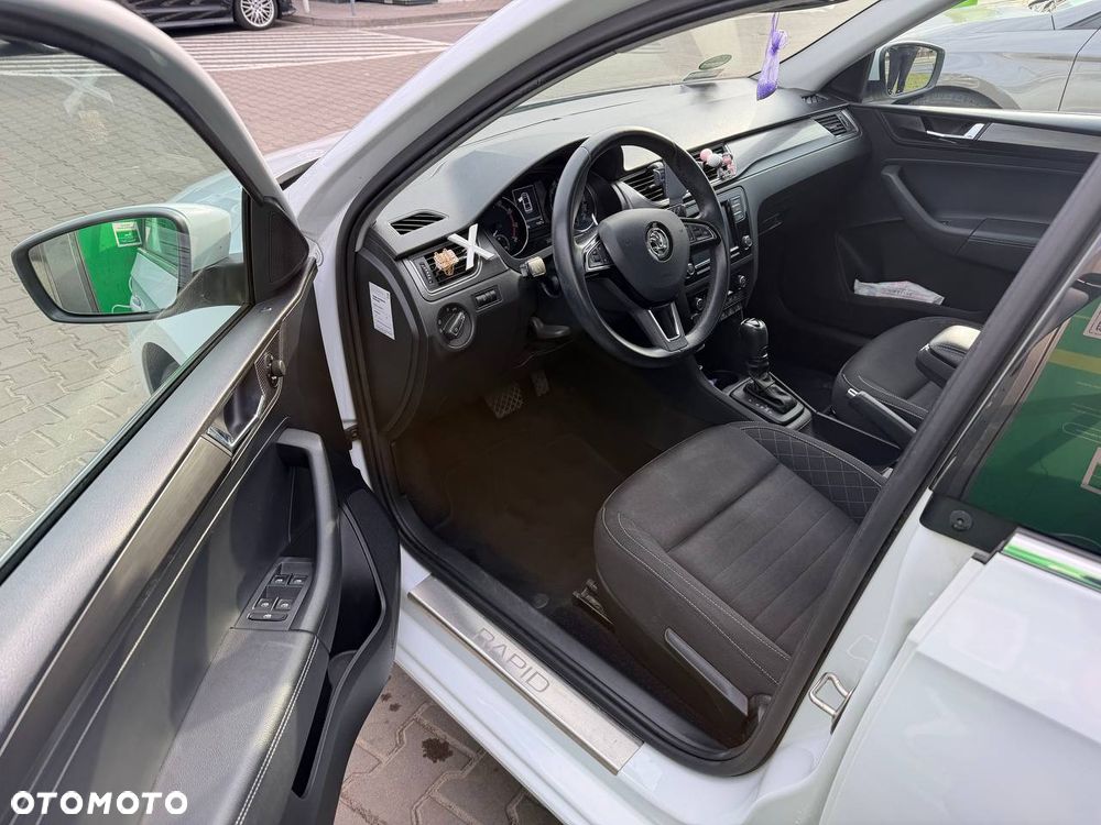 Skoda RAPID - 10